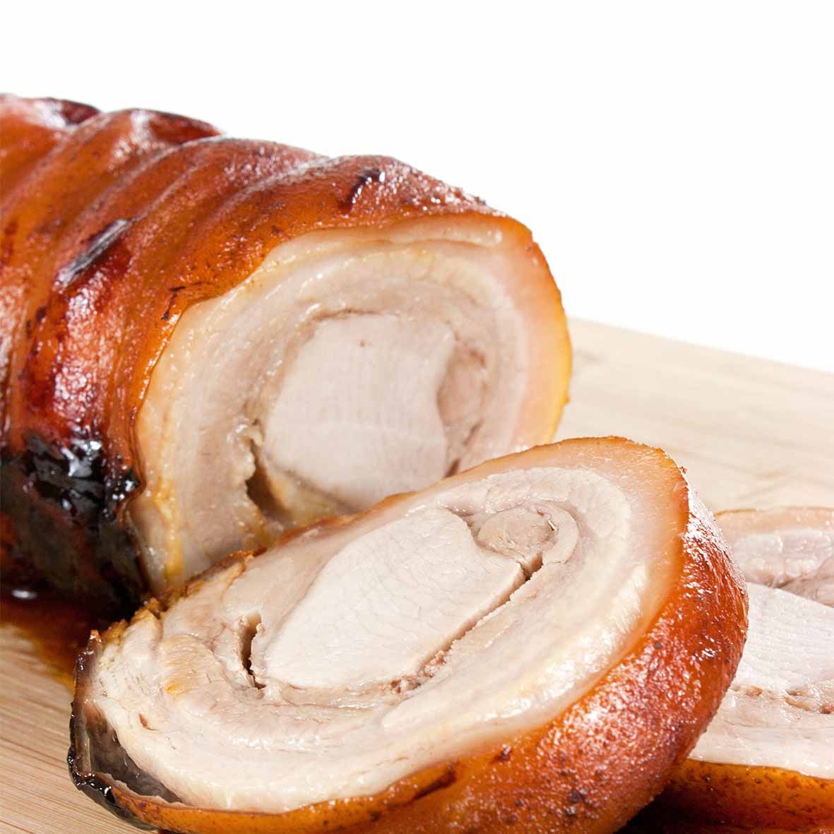 Spanferkelrollbraten – saftig & knusprig veredelt