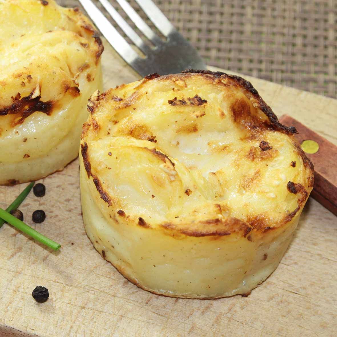 Kartoffelgratin-Patty mit Gouda überbacken (4 x 80g)