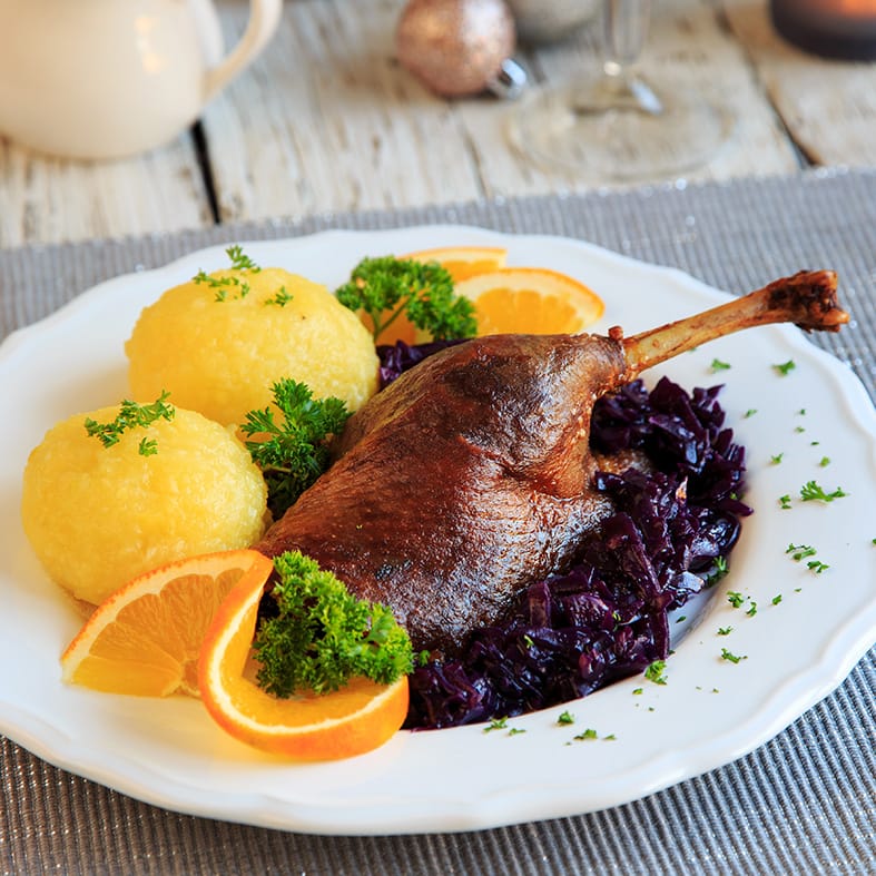 Französische Barbarie-Entenkeule *** ungewürzt, roh, mit Haut, ohne Knochen (300–400 g) 3