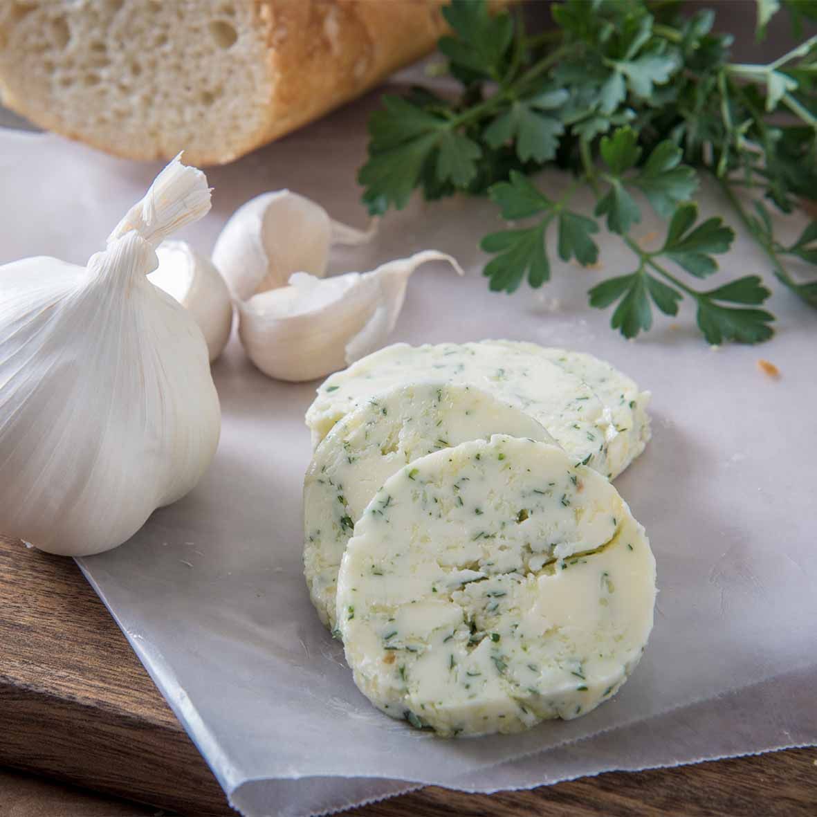 Kräuter-Knoblauch-Butter – Würziger Genuss für jede Gelegenheit (1 x 500g)