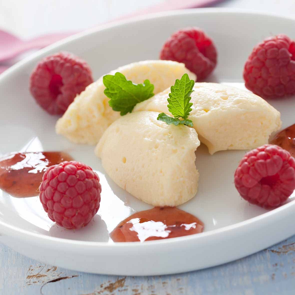 Mousse au Chocolat hell – zartes weißes Schokoladenmousse (1 x 500g)