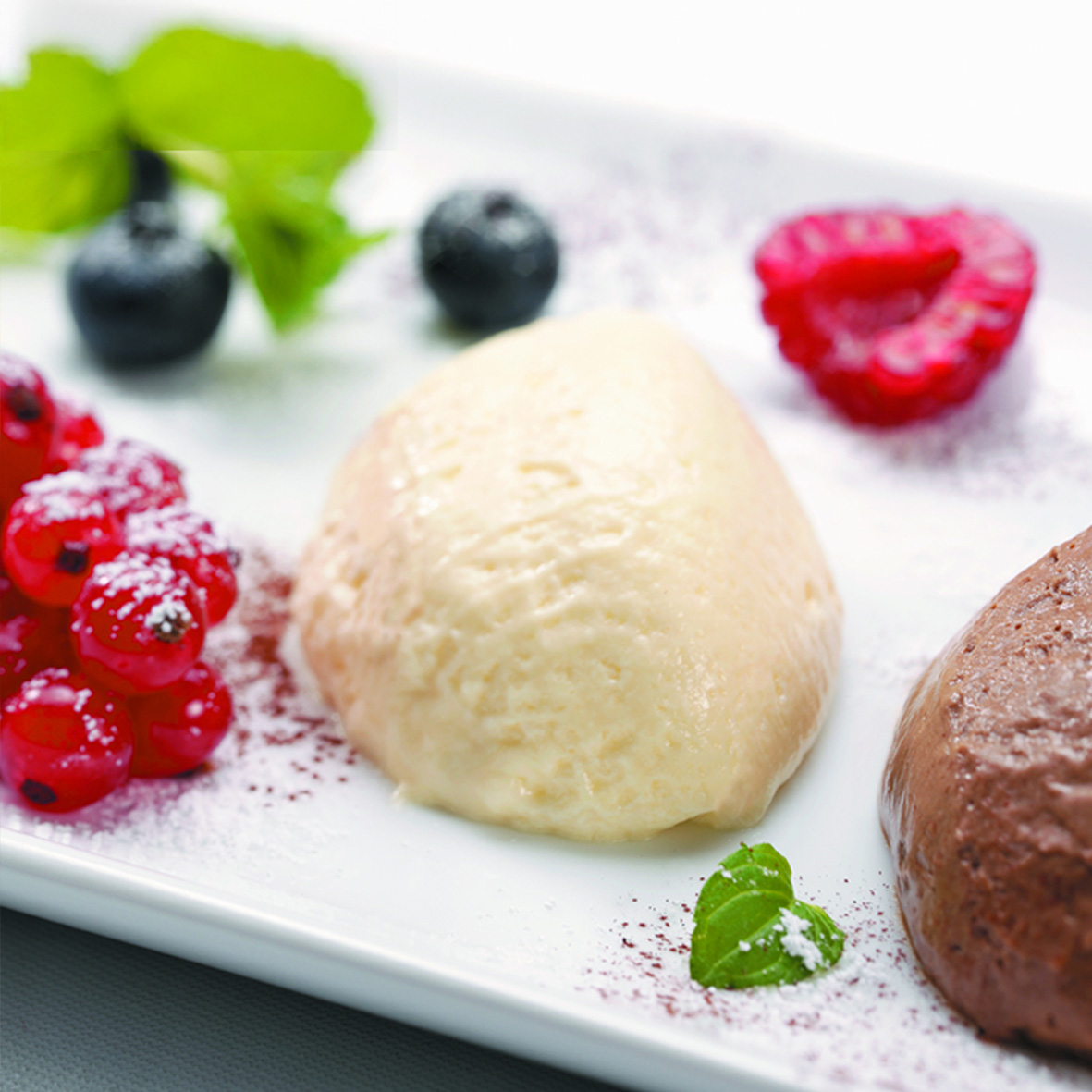 Mousse au Chocolat hell – zartes weißes Schokoladenmousse (1 x 500g)