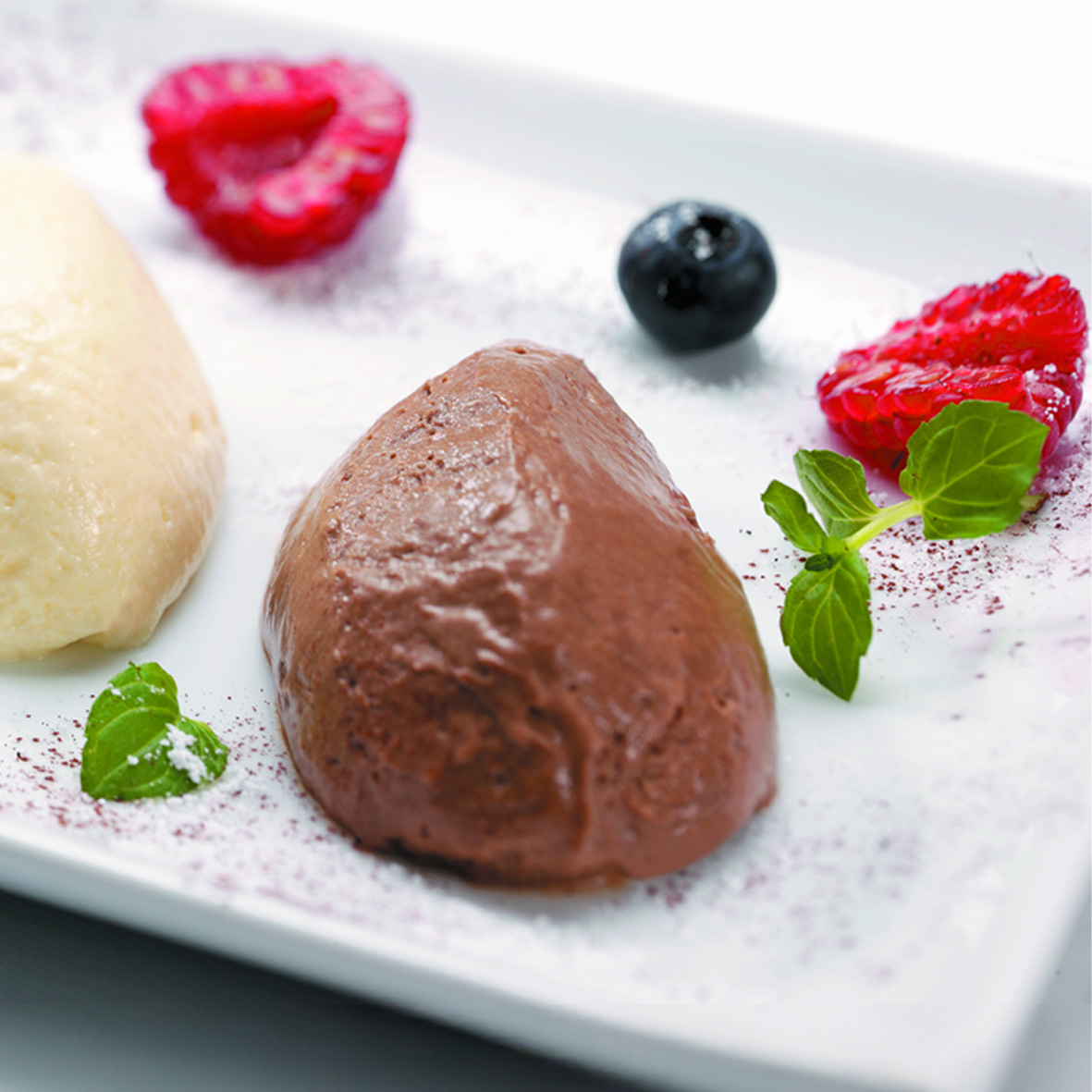 Mousse au Chocolat dunkel – feines Dessert mit Zartbitterschokolade (1 x 560g)