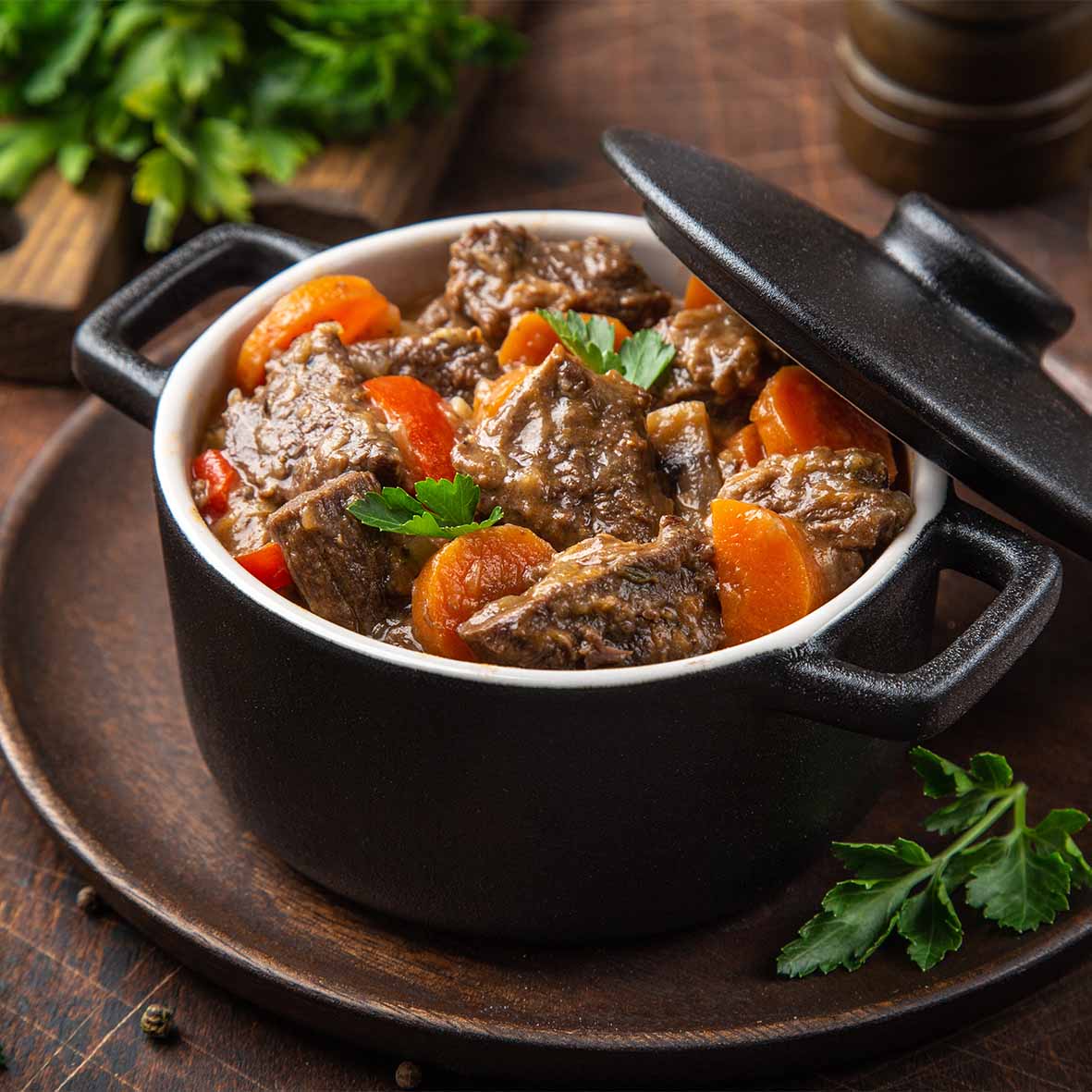 Kalbshaxenragout in Rotweinsauce – Mediterrane Delikatesse (2 x 250g)