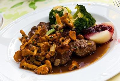 Rehschnitzel mit Pfifferlingen