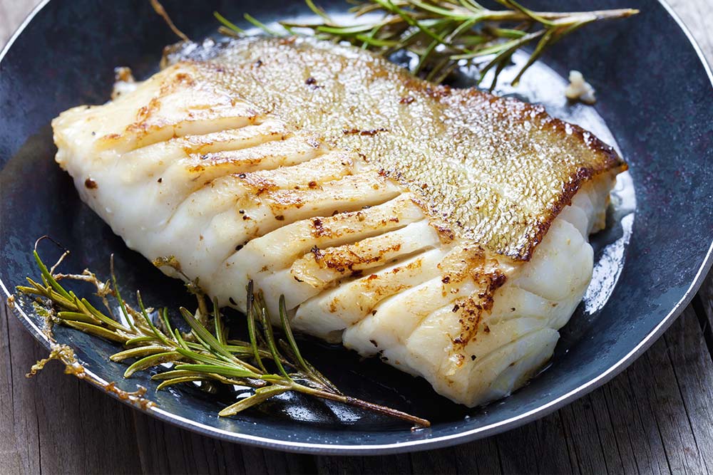 Dorsch gebraten mit Rosmarin Zweigen